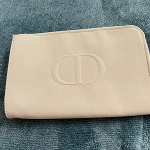 Dior pouch